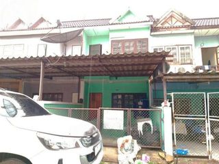 For sale 3 bedrooms townhouse in Ban Bueng, Chonburi