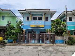 Haus zum Kauf mit 1 Zimmer in Bang Khae, Bangkok