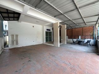 For sale 3 bedrooms townhouse in Ban Bueng, Chonburi