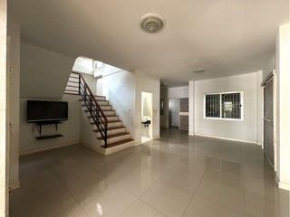 For sale 3 bedrooms townhouse in Ban Bueng, Chonburi