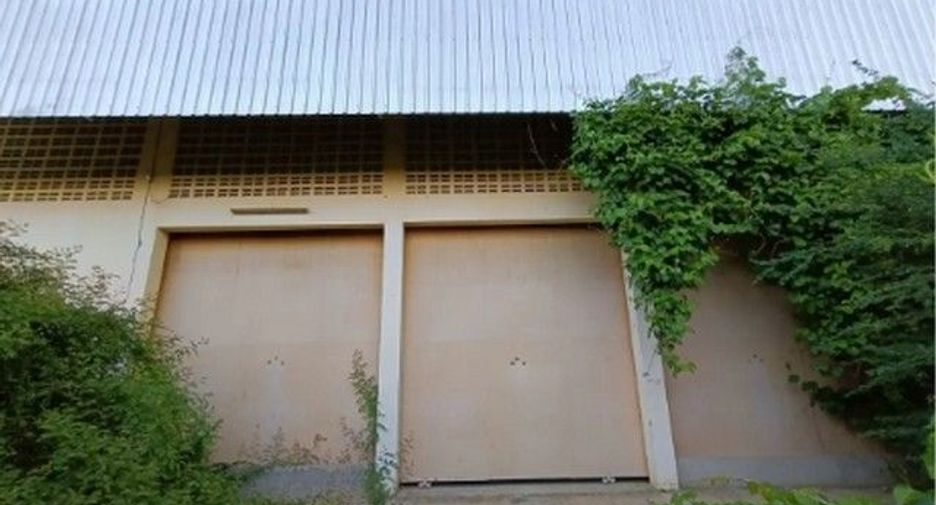 Lagerhaus zum Kauf mit 1 Zimmer in Taphan Hin, Phichit