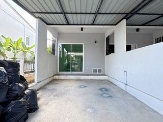 出售 3 卧室 独立屋 在 Ban Bueng, Chon Buri