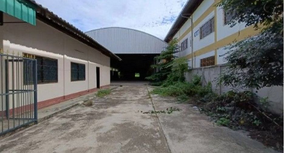 For sale 1 bed warehouse in Mueang Lamphun, Lamphun