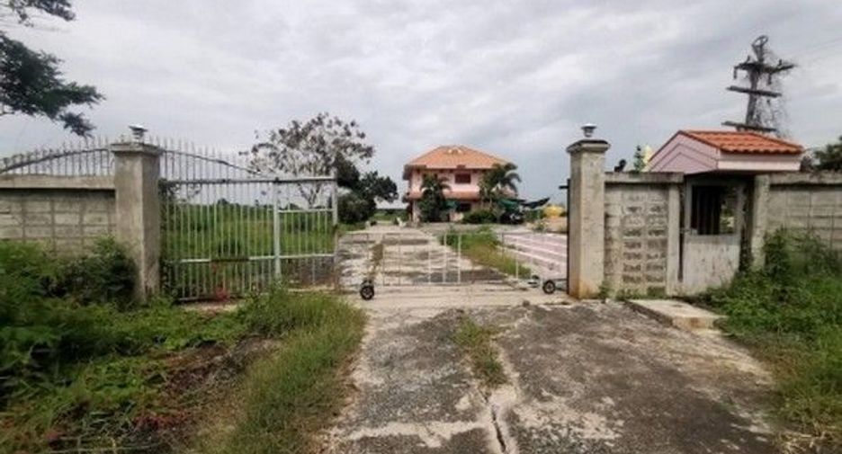 For sale 1 bed warehouse in Khok Samrong, Lopburi