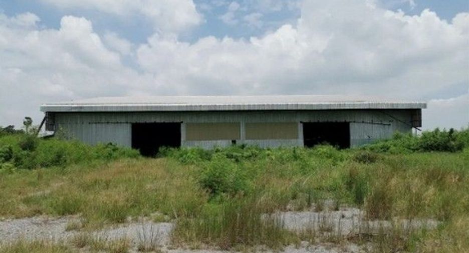 For sale 1 bed warehouse in Khok Samrong, Lopburi