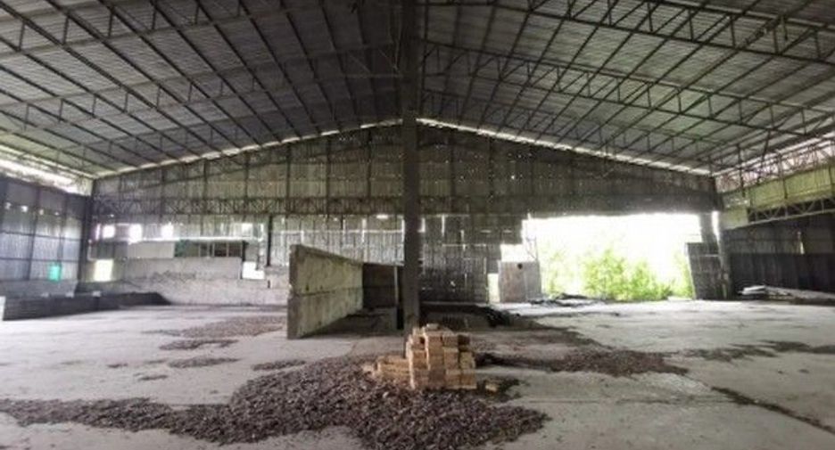For sale 1 bed warehouse in Khok Samrong, Lopburi