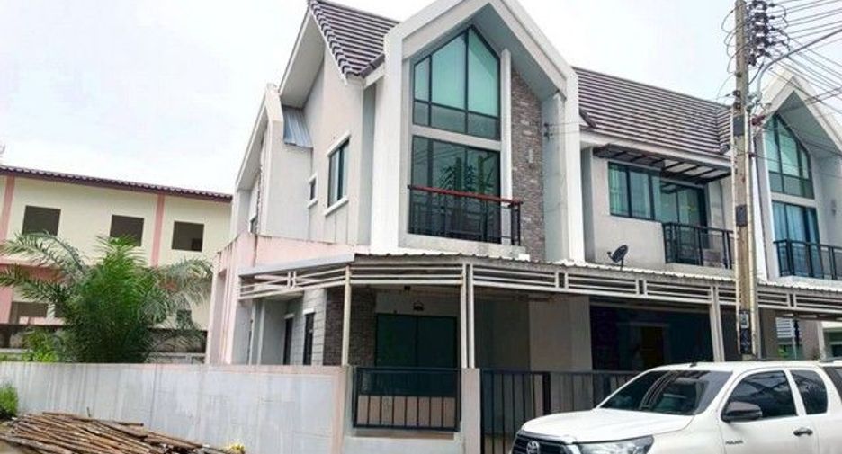 ขาย 3 ห้องนอน ทาวน์เฮ้าส์ ใน บ้านบึง, ชลบุรี