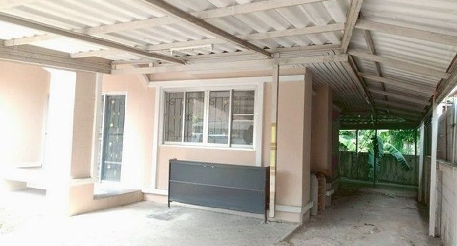 À vendre 3 chambres maison à Ban Bueng, Chonburi