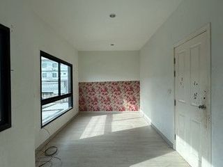 For sale 3 bedrooms townhouse in Ban Bueng, Chonburi