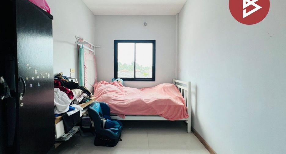 Reihenhaus zum Kauf mit 4 Zimmer in Amphawa, Samut Songkhram