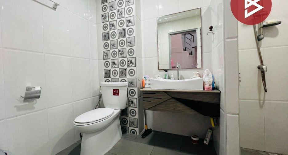 Reihenhaus zum Kauf mit 4 Zimmer in Amphawa, Samut Songkhram
