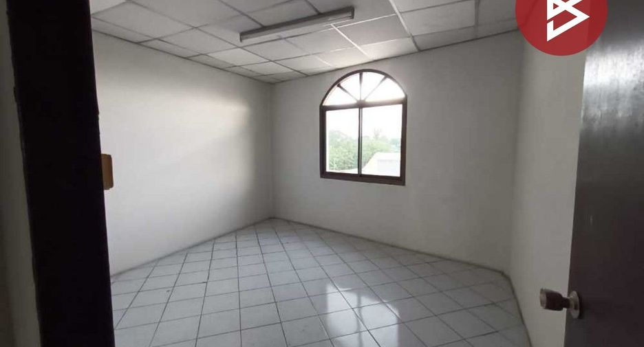 For sale 8 bedrooms retail Space in Chok Chai, Nakhon Ratchasima