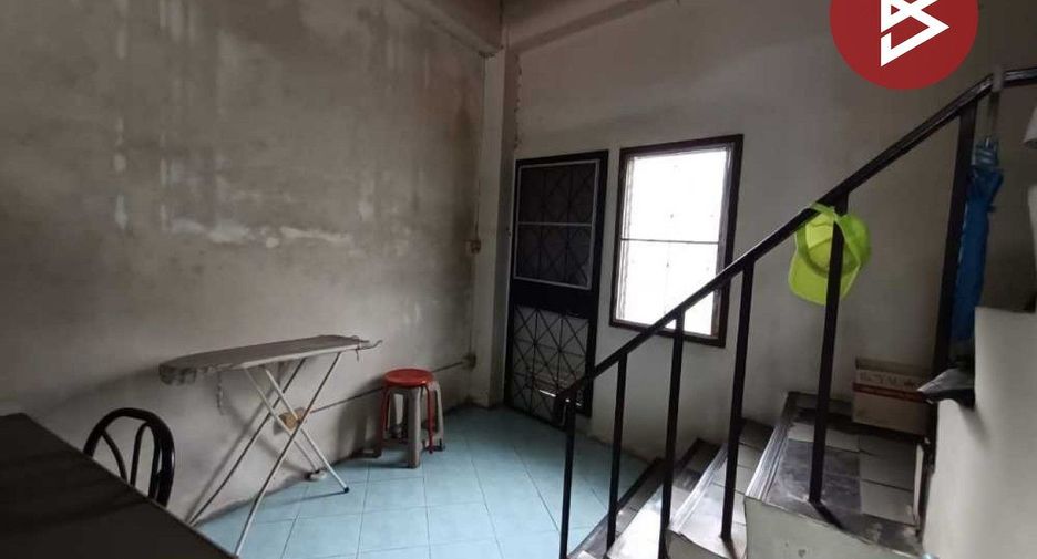 For sale 8 bedrooms retail Space in Chok Chai, Nakhon Ratchasima