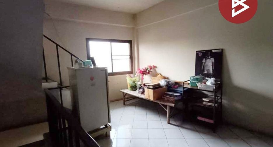 For sale 8 bedrooms retail Space in Chok Chai, Nakhon Ratchasima