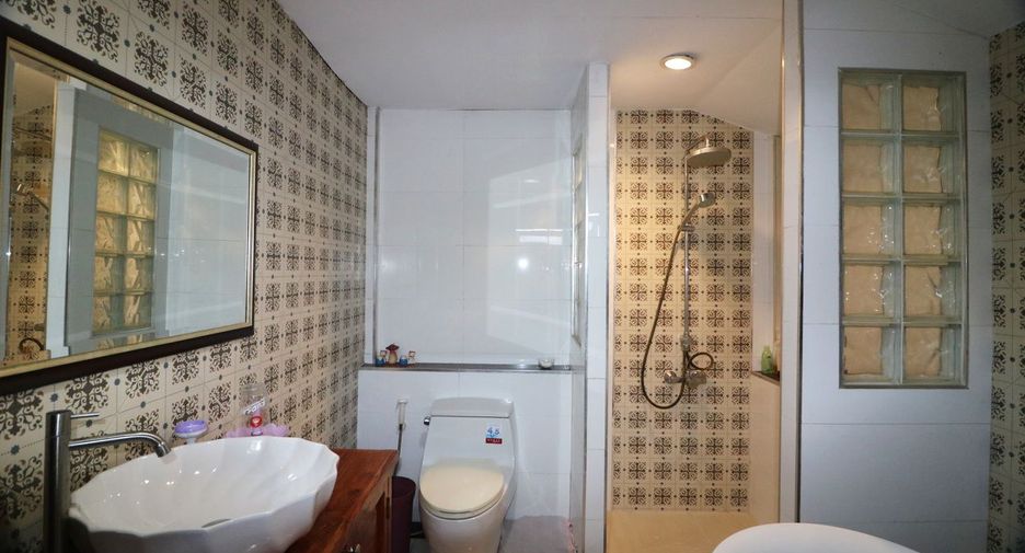 Haus zum Kauf mit 3 Zimmer in Mueang Udon Thani, Udon Thani