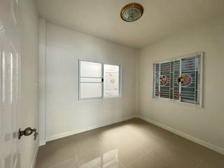 Casa en venta de 2 habitaciones en Ban Khai, Rayong