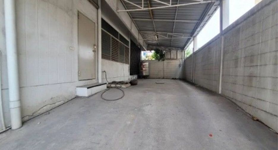 For sale 1 Beds office in Ban Bueng, Chonburi