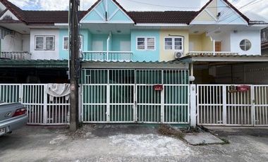 Reihenhaus zum Kauf mit 2 Zimmer in Mueang Rayong, Rayong