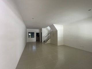 For sale 3 bedrooms townhouse in Ban Bueng, Chonburi
