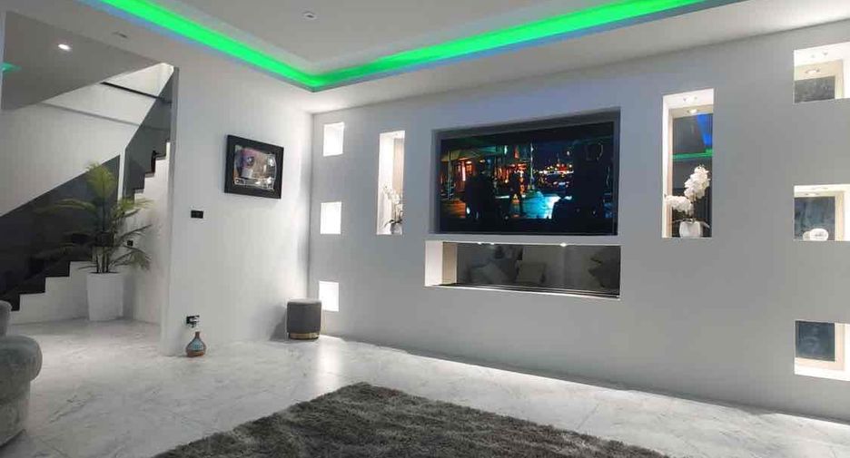 Casa en venta de 2 habitaciones en Bang Lamung, Chonburi