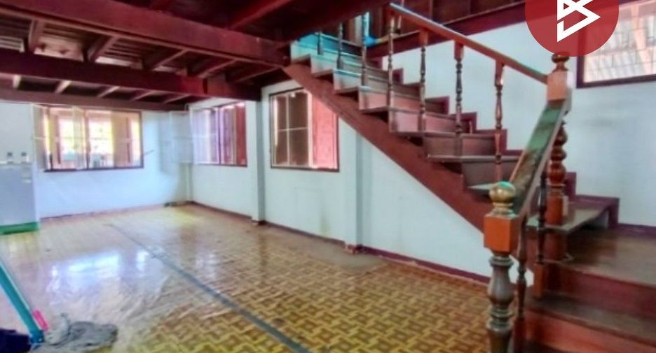 Haus zum Kauf mit 4 Zimmer in Mueang Uttaradit, Uttaradit