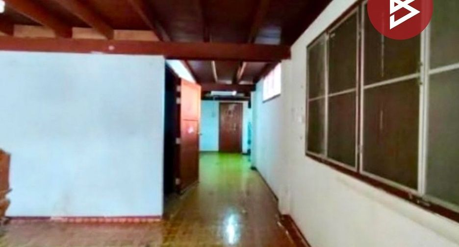 Haus zum Kauf mit 4 Zimmer in Mueang Uttaradit, Uttaradit