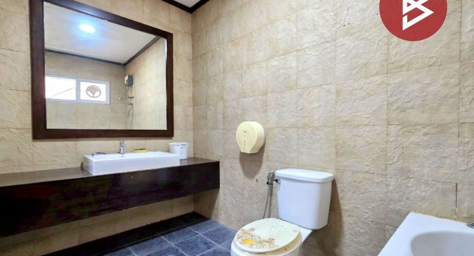 Casa adosada en venta de 3 habitaciones en Nong Chok, Bangkok