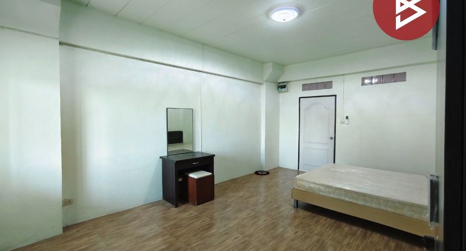 Wohnung zum Kauf mit 1 Zimmer in Krathum Baen, Samut Sakhon