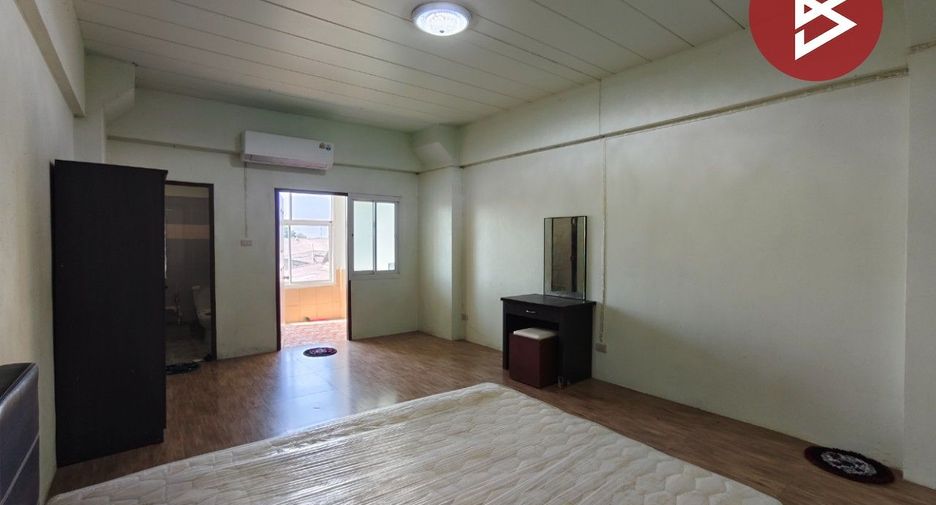 Wohnung zum Kauf mit 1 Zimmer in Krathum Baen, Samut Sakhon
