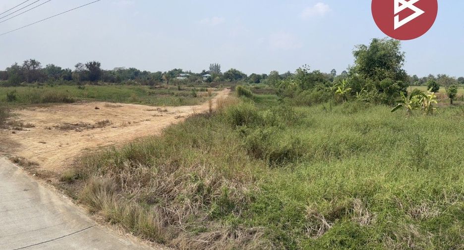 出售 土地 在 Phanat Nikhom, Chon Buri