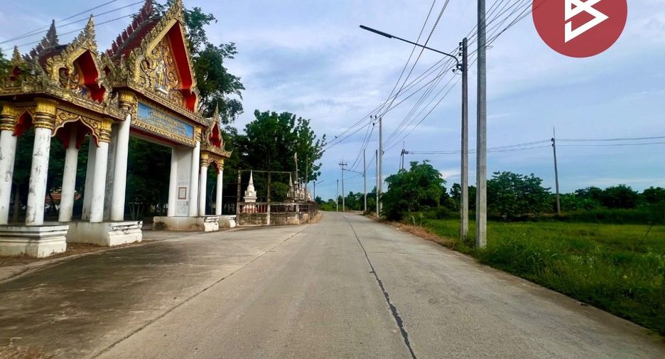 出售 土地 在 Phanat Nikhom, Chon Buri