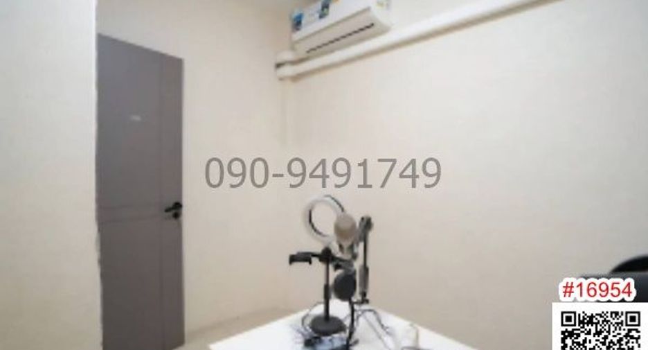 For rent 4 bedrooms retail Space in Lat Krabang, Bangkok