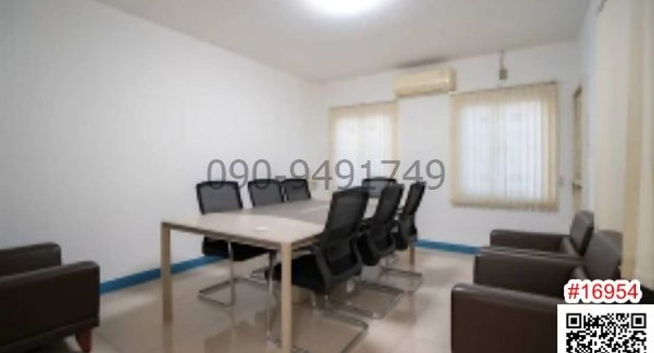 For rent 4 bedrooms retail Space in Lat Krabang, Bangkok