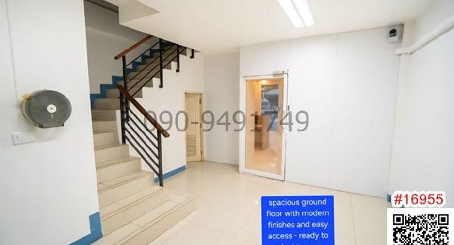 For sale 4 bedrooms retail Space in Lat Krabang, Bangkok
