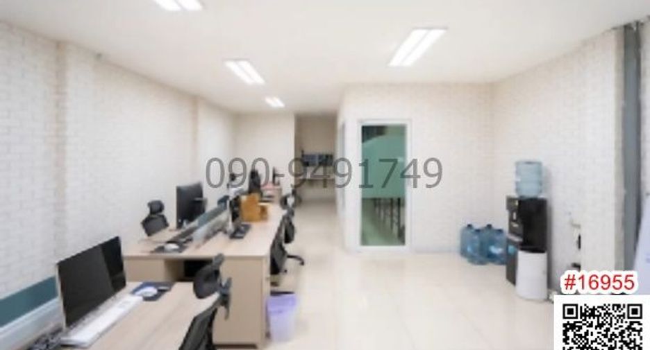 For sale 4 bedrooms retail Space in Lat Krabang, Bangkok