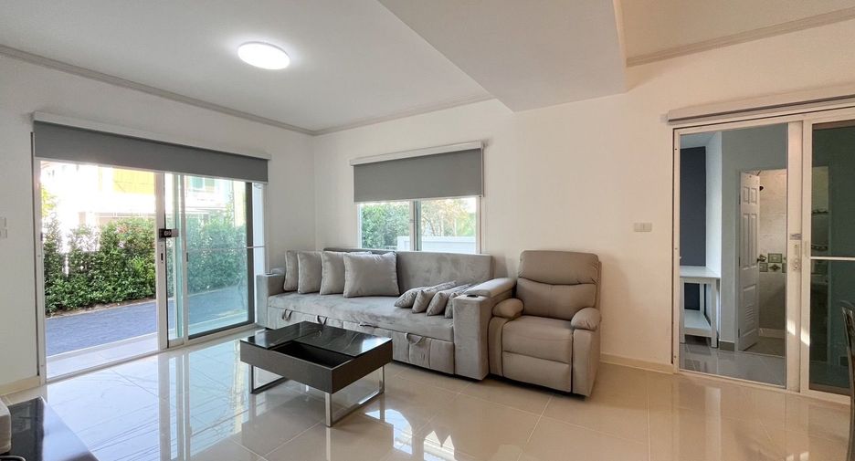 For rent 4 bedrooms house in Bang Bo, Samut Prakan