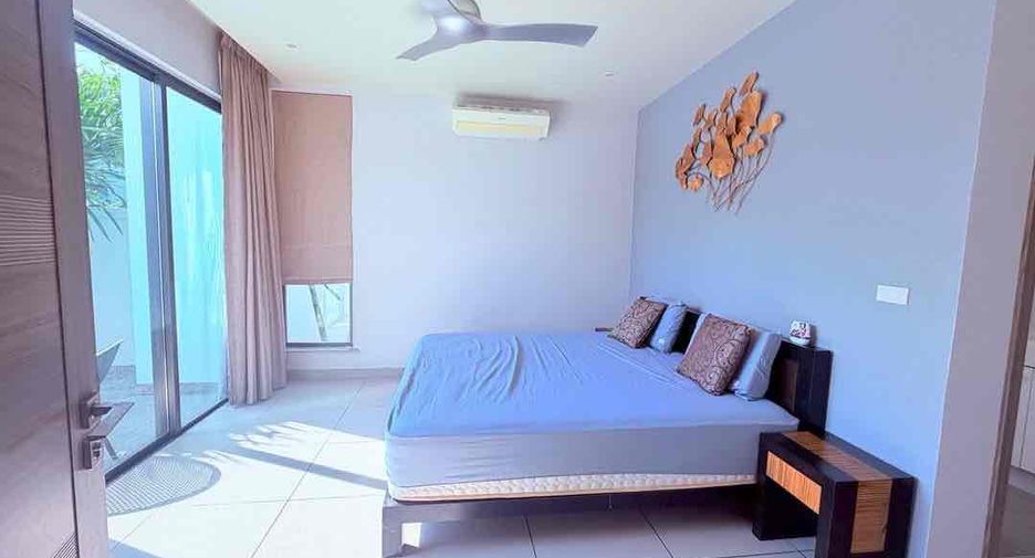 For rent 3 bedrooms villa in Bang Lamung, Chonburi