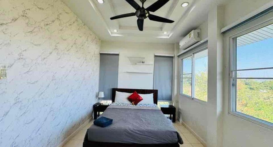 For rent 3 bedrooms villa in Bang Lamung, Chonburi
