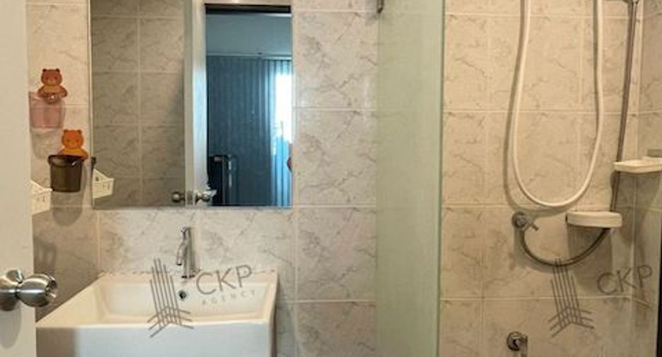 À vendre 1 chambre condo à Don Mueang, Bangkok