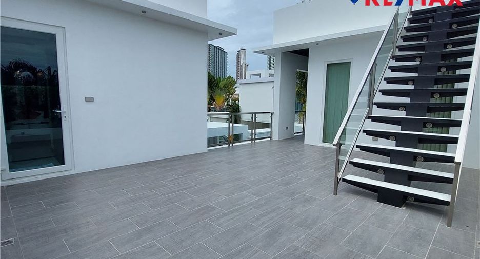Haus zum Kauf mit 5 Zimmer in Bang Lamung, Chonburi