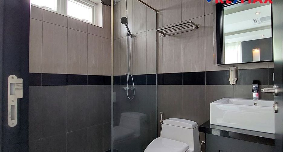 Haus zum Kauf mit 5 Zimmer in Bang Lamung, Chonburi