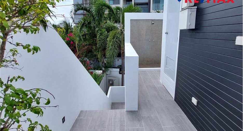 Haus zum Kauf mit 5 Zimmer in Bang Lamung, Chonburi