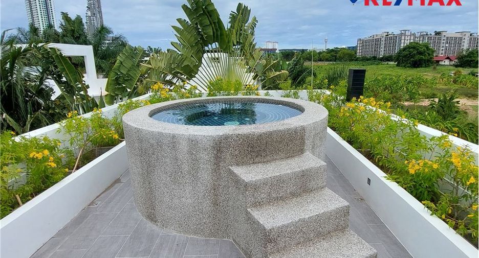 Haus zum Kauf mit 5 Zimmer in Bang Lamung, Chonburi