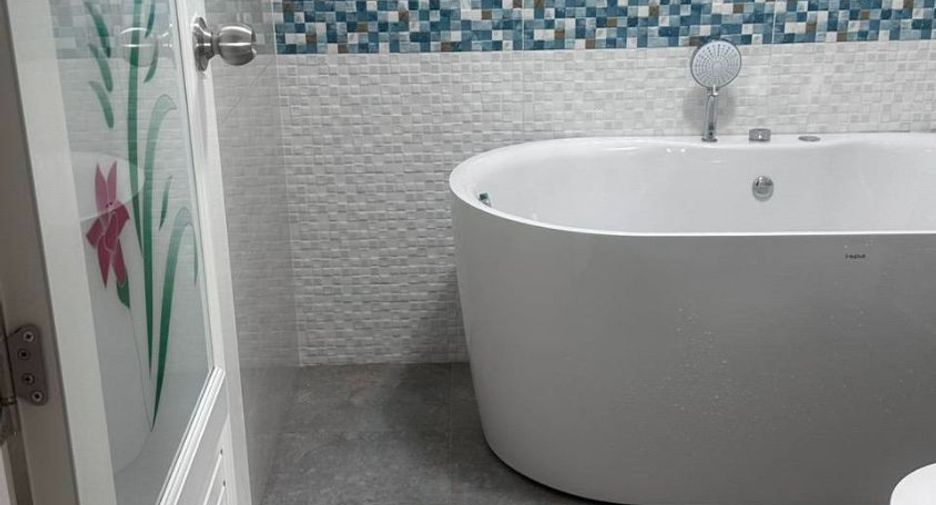 For rent 2 bedrooms house in Mueang Phuket, Phuket