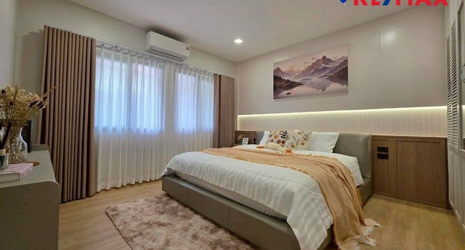 For rent 4 bedrooms house in Bang Lamung, Chonburi