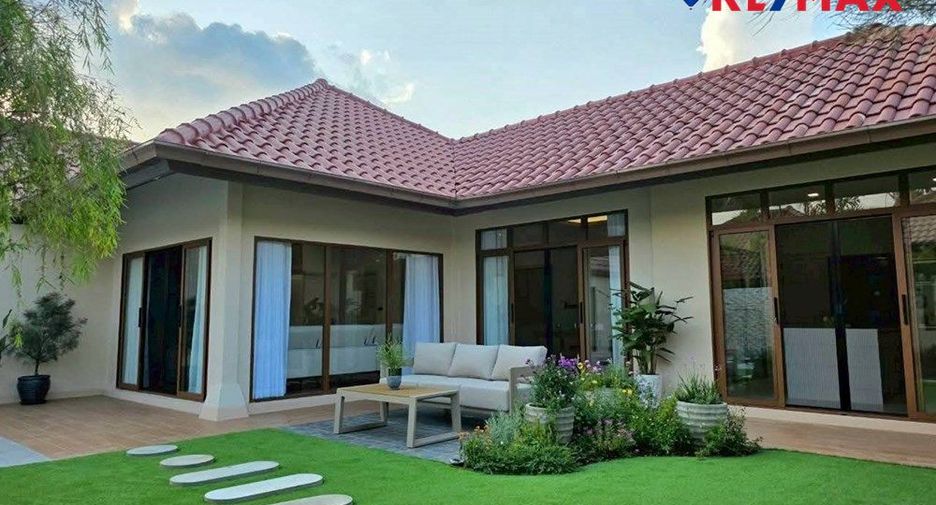 For rent 4 bedrooms house in Bang Lamung, Chonburi