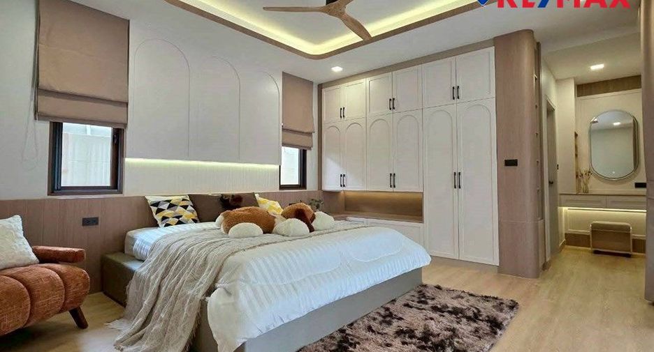 For rent 4 bedrooms house in Bang Lamung, Chonburi