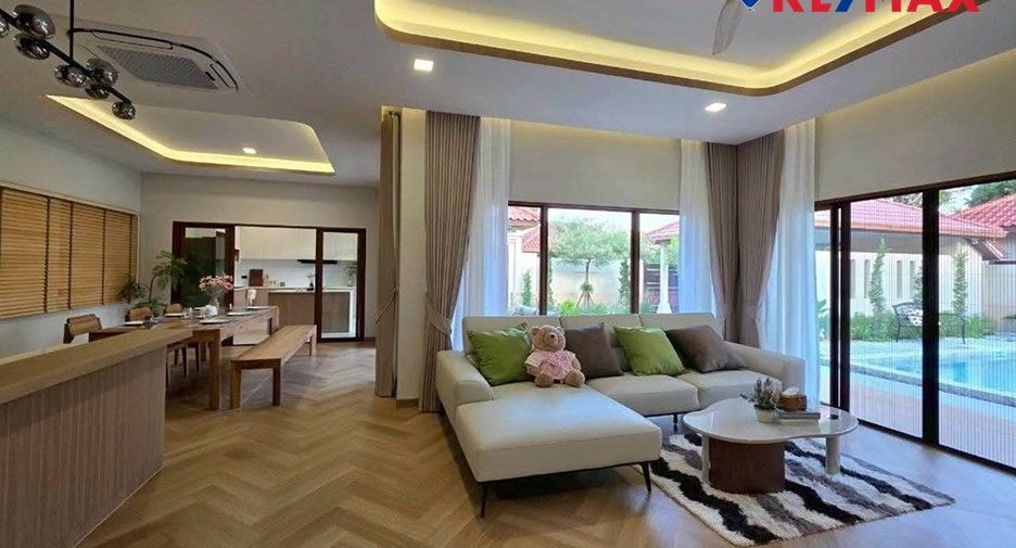 For rent 4 bedrooms house in Bang Lamung, Chonburi