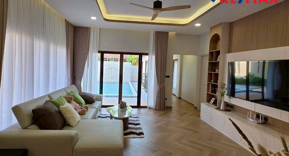 For rent 4 bedrooms house in Bang Lamung, Chonburi