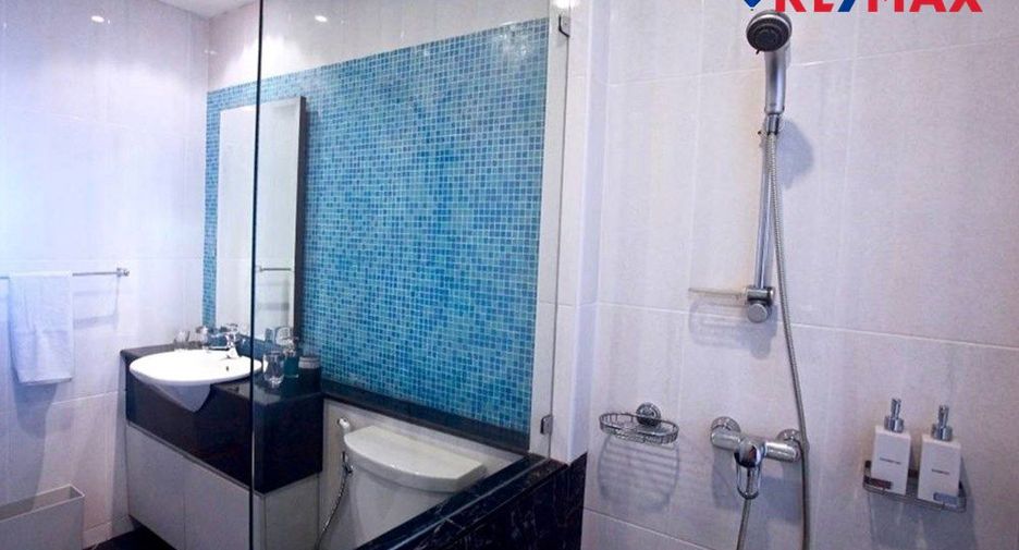 For rent 3 bedrooms condo in Bang Lamung, Chonburi